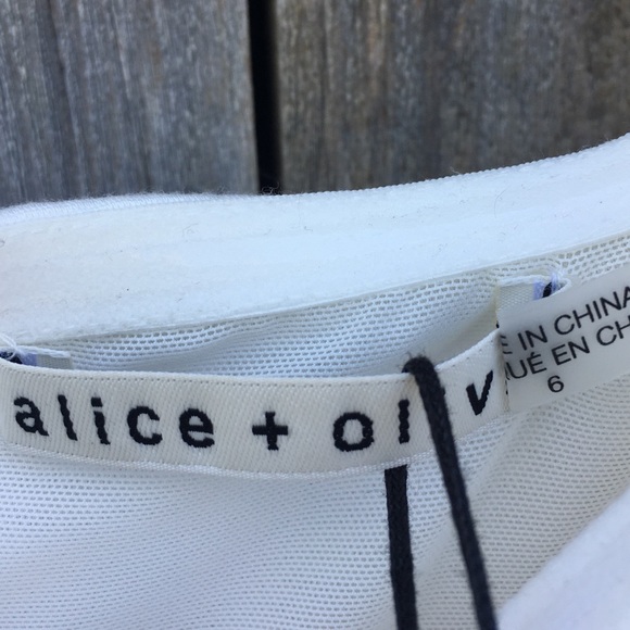 NWT Alice + Olivia Dorinda Off Shoulder Long Sleeve Knit Midi Dress White 6 - Picture 5 of 16